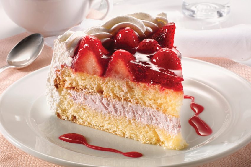 苺の誕生日ケーキ